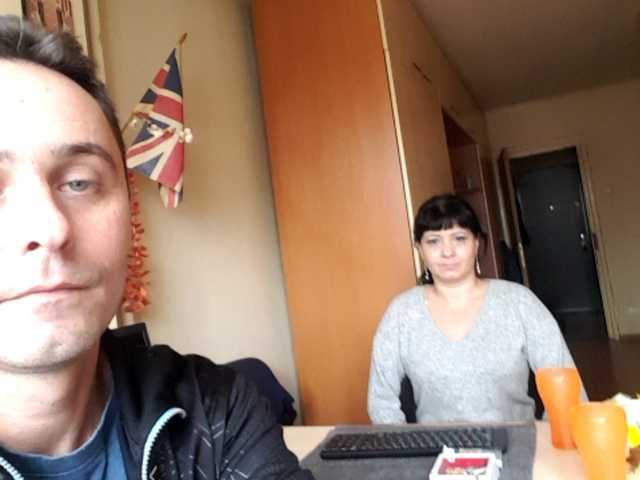 Емитовање снимка екрана NickNicole