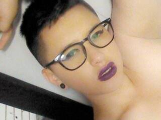 Еротски видео цхат nickywinkler