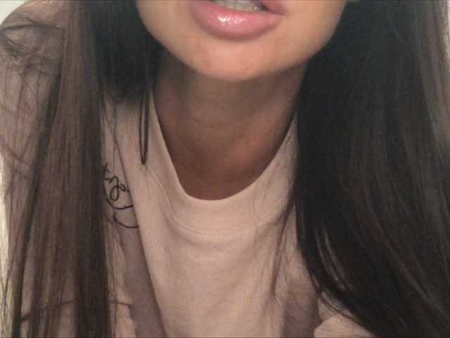 Емитовање снимка екрана nicole21x