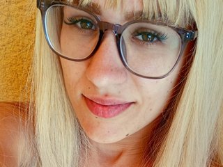 Еротски видео цхат NicoleIris