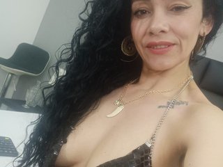 Еротски видео цхат NicoleMabel