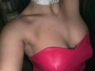 Еротски видео цхат Nikolettaxl