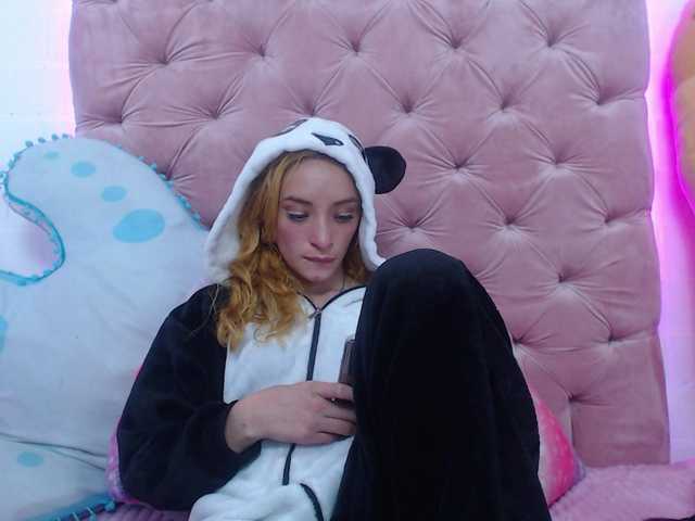 Фотографије NiledCute loves today I want to moan demmaciated.. I'm debuting toys.. Help pleas send yourd tokens .. mmm _ # 18 #latina #teen #young #lovense #cute 1839d