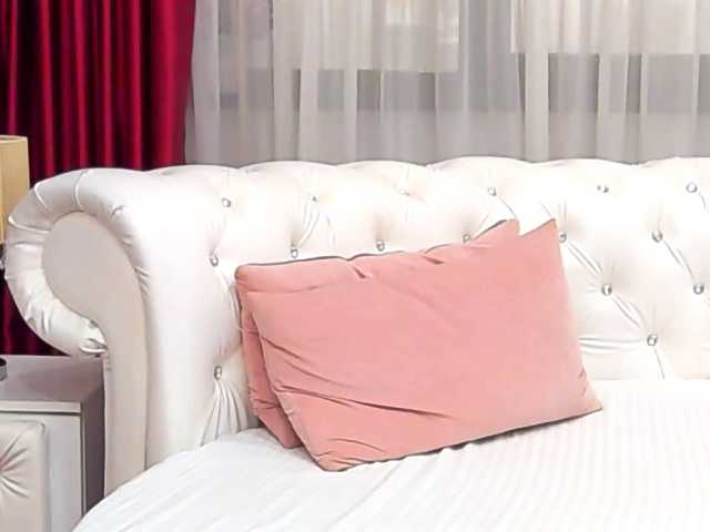 Емитовање снимка екрана NinaCrystal