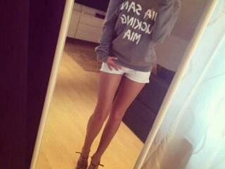 Еротски видео цхат NinaMoonss