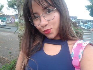 Еротски видео цхат Nini-23