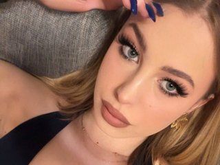 Еротски видео цхат NoahAngel