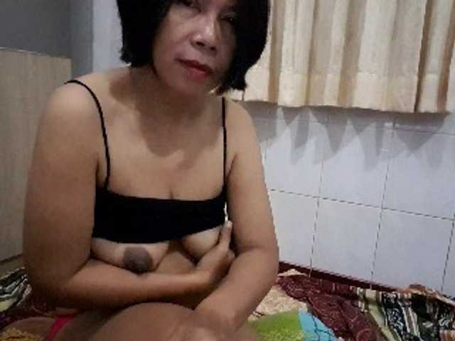 Фотографије Oishia Life is good.watch, enjoys and send tips. hehe. PM for pvt #milf #asian #mature #squirt