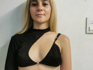 Еротски видео цхат OliviaBlonde