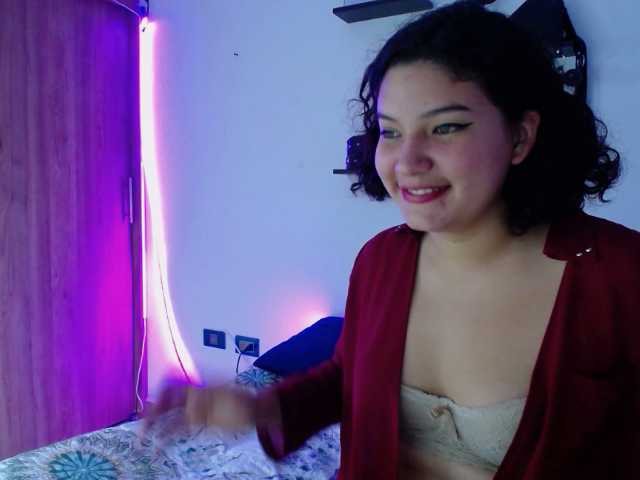 Емитовање снимка екрана OliviaHill