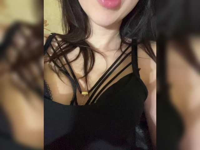 Емитовање снимка екрана OneGirlSex