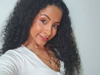 Еротски видео цхат PaitonAdams