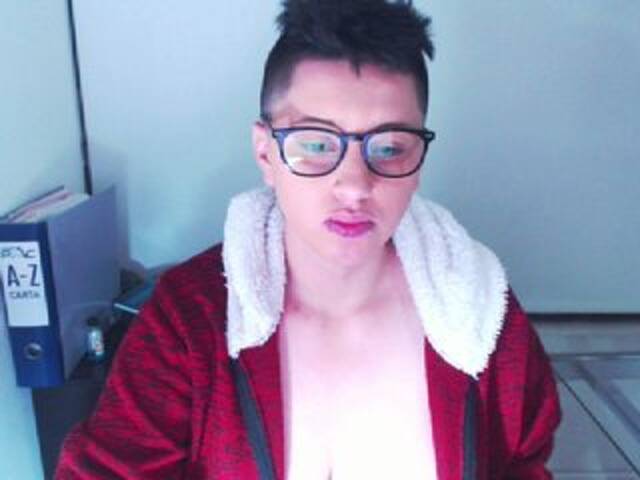 Емитовање снимка екрана pamelasmith