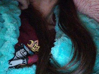 Еротски видео цхат CherryLady23