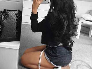 Еротски видео цхат PeachFuzz9669