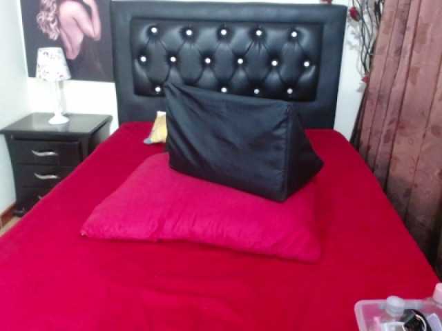 Емитовање снимка екрана PetiteCute