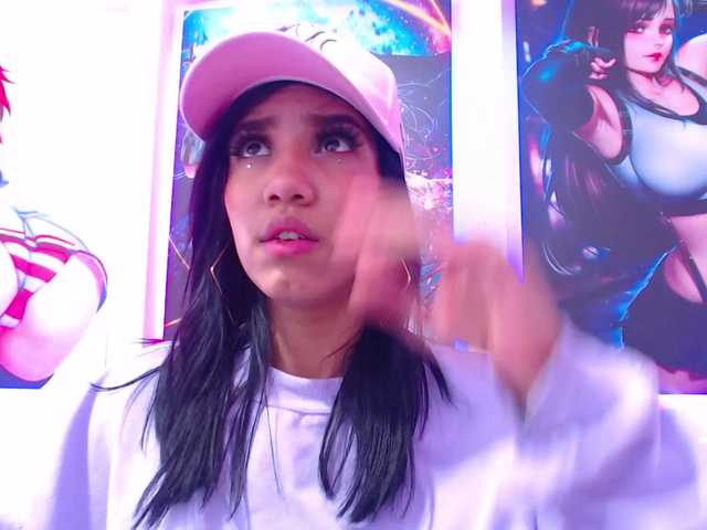 Емитовање снимка екрана PetiteeKaty