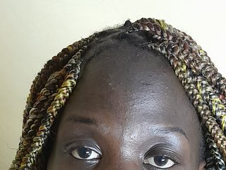 Еротски видео цхат Petitetessy7