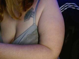 Еротски видео цхат Petitoiseaucoquine