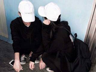 Еротски видео цхат Phoebelovex