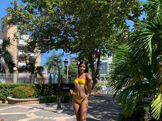 Еротски видео цхат PhoebeStuart