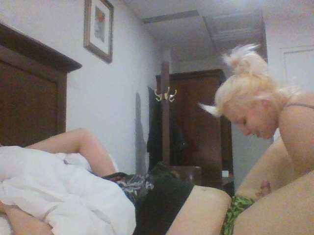 Емитовање снимка екрана pinkcloudz