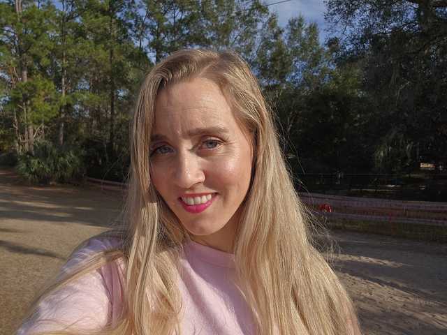 Слика профила Pinklipsskye69