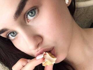 Еротски видео цхат plushflametwinklemeow