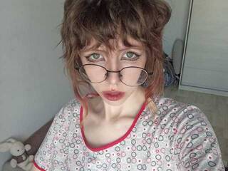 Еротски видео цхат Plushyy