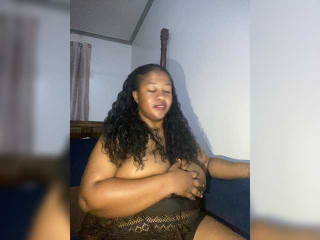 Емитовање снимка екрана Pretty-Ebony