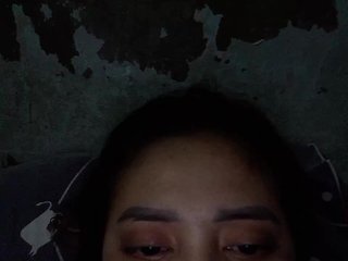 Еротски видео цхат PrettyAsianLover
