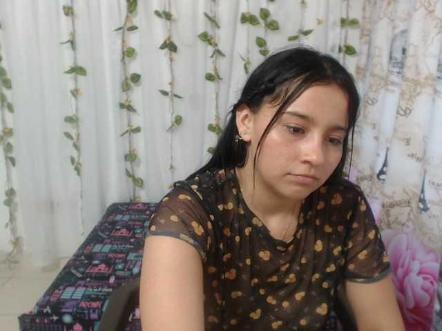 Емитовање снимка екрана prettycutee