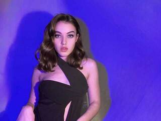 Еротски видео цхат PrettyJuna