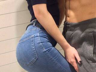 Еротски видео цхат tikitokilove