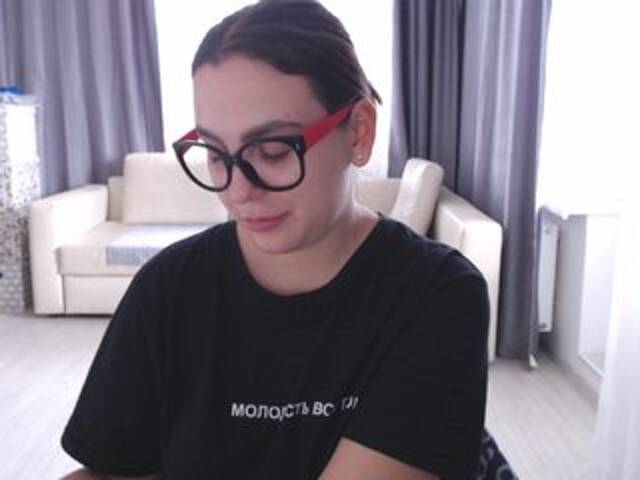 Емитовање снимка екрана PuffyEva