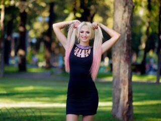 Еротски видео цхат Pussywhite11