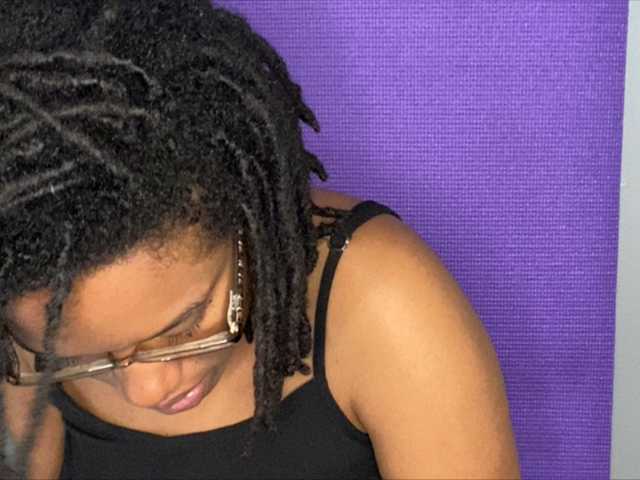 Емитовање снимка екрана Queenaqua