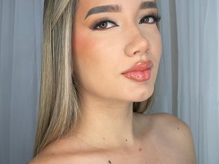 Еротски видео цхат Queen_Lucia