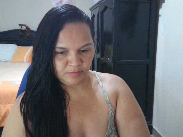 Емитовање снимка екрана QueenNight