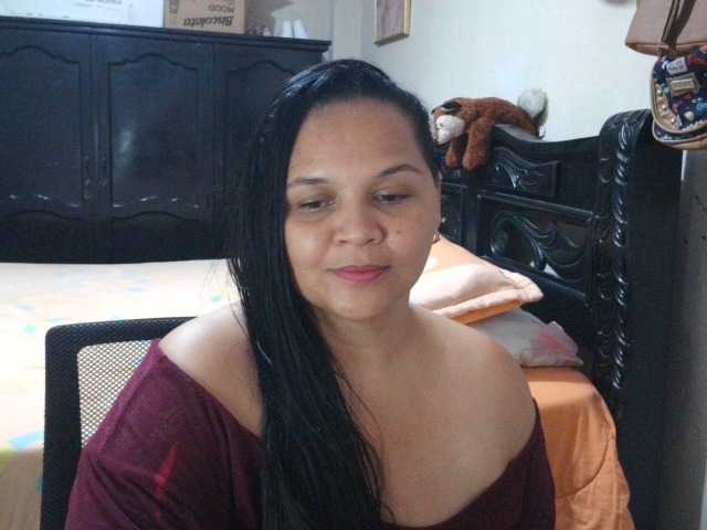 Емитовање снимка екрана QueenNight