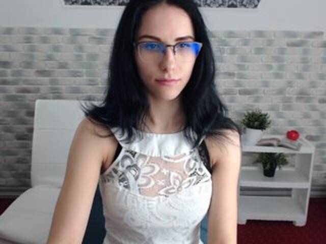 Емитовање снимка екрана QueenOFhell