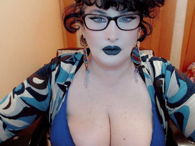 Фотографије QueenOfSin GODESS ​OF ​YOUR ​SOUL ​AND ​QUEEN ​OF ​SIN ​IS ​HERE!​SHOW ​ME ​YOUR ​LOVE ​AND ​I ​SHOW ​YOU ​PARADISE!#​mistress#​bbw