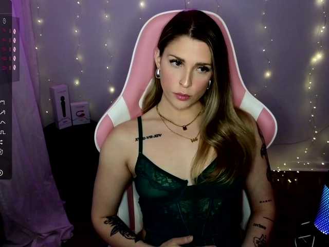 Емитовање снимка екрана queenxlexy