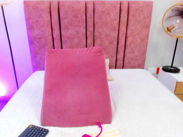 Емитовање снимка екрана RacheelHill