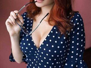 Еротски видео цхат RachelDavis