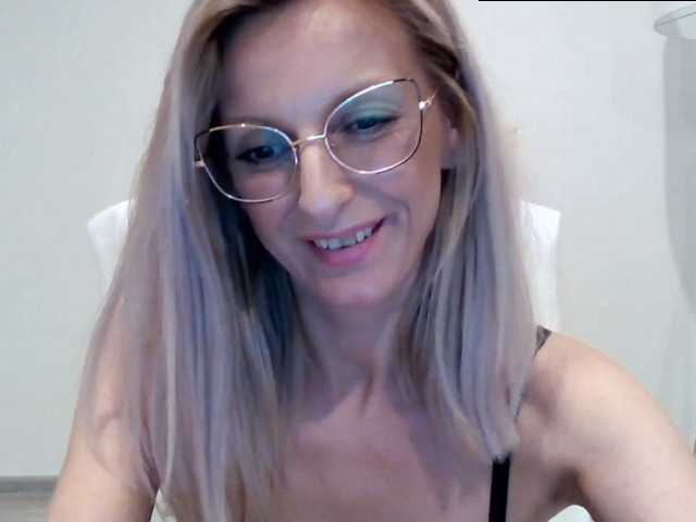 Фотографије RachellaFox Sexy blondie - glasses - dildo shows - great natural body,) For 500 i show you my naked body [none]