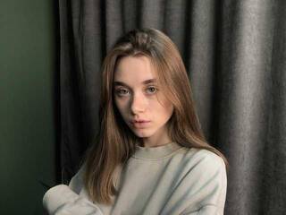 Еротски видео цхат RainaPoor