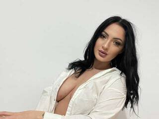 Еротски видео цхат RaisaSalvis