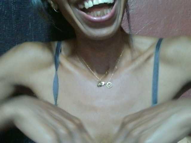 Емитовање снимка екрана hangelina777