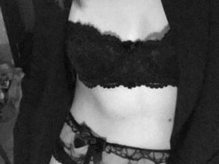 Еротски видео цхат Redbarbie61